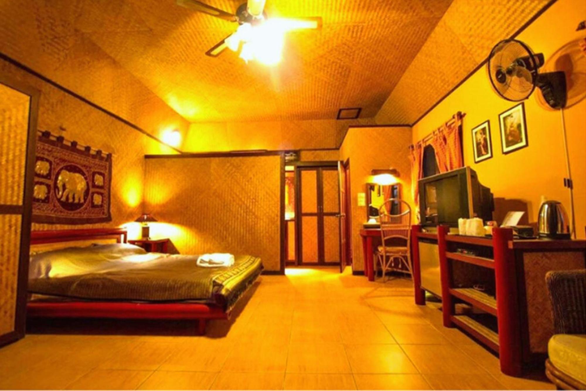 Old Tree'S House Hotel Mae Ai Ngoại thất bức ảnh